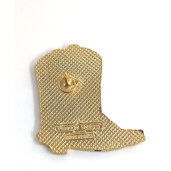 Knott's Berry Farm Buena Park CA Black Western Boots Spurs Enamel Pin Souvenir - Picture 4 of 5